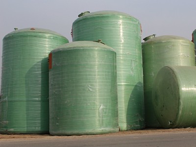 四川玻璃鋼儲罐 廠家生產定制 東莞玻璃鋼儲罐圖片_高清圖_細節圖-棗強縣昱誠玻璃鋼制品廠 -