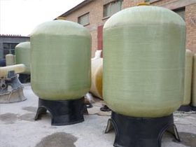 玻璃鋼儲罐 性能、應用與維護